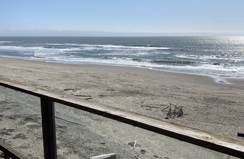 La Selva Beach Casa | Frente al mar en la arena - Todos Nuevo 4 dormitorios!