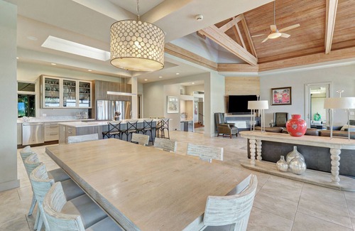 Beach Lagoon Casa | Oceanfront Paradise:Luxurious 8-Bedroom Home with Pool and Spectacular Views!