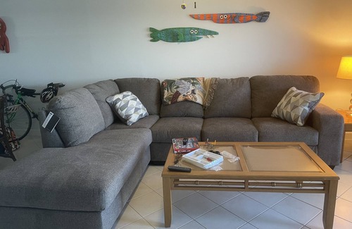 Hutchinson Island South Condominio | Oceanfront Paradise, with both Ocean and River Views