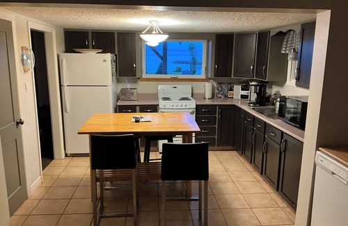 Cormierville Casa | Oceanfront paradise, 4-bedroom house in Cocagne with hot tub, WiFi, AC.