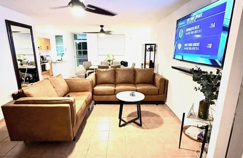 Mediania Alta Complejo | Oceanfront Penthouse, 3 bed/2 bath with Private Terrace & Hot-Tub!! A MUST stay!