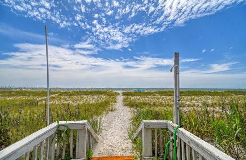 Topsail Beach Casa | Oceanfront - Pet Friendly - Wraparound Porch