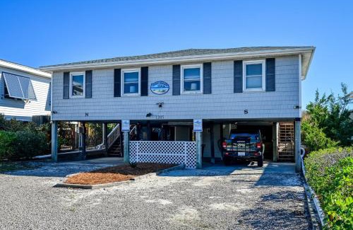 Topsail Beach Casa | Oceanfront - Pet Friendly - Wraparound Porch