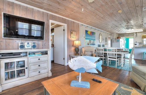 Holden Beach Cabaña | Maravillosa casa de campo en la playa de Holden, frente al mar!