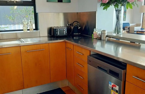 Port Kembla Casa | OCEANFRONT, PORT KEMBLA - Sleeps 10 - 4 Bedrooms - + Foldout - Great Views