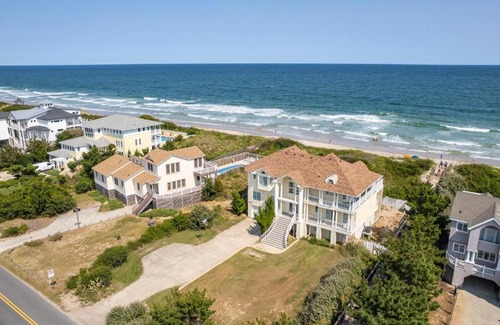 Whalehead Beach Casa | OCEANFRONT, Private Pool, Close to Beach Access, Ocean Views, Pool Table, WL925, Iselin