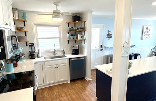 Holden Beach Casa | OCEANFRONT, Renovated 4BR, 3BA Home Sleeps 8