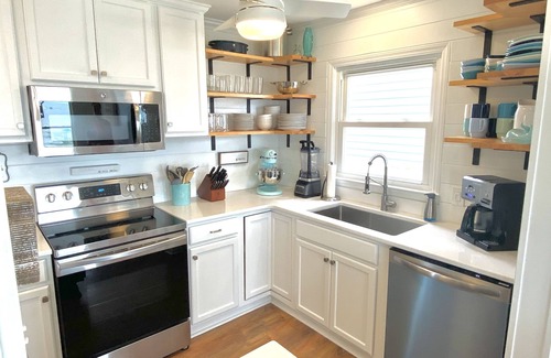 Holden Beach Casa | OCEANFRONT, Renovated 4BR, 3BA Home Sleeps 8