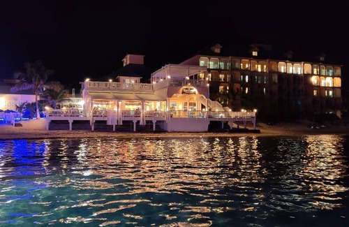 Colliers Bay Complejo | Oceanfront Resort on the East End of Grand Cayman