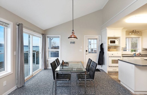 Buckley Bay Casa | Oceanfront Retreat in Buckley Bay
