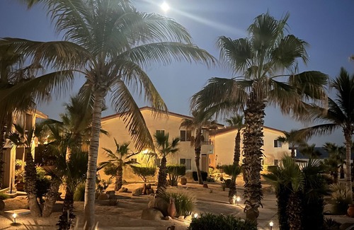 Zona Hotelera Condominio | Oceanfront San Jose del Cabo Viva #7. Quiet 48 condos heated pool & pickleball
