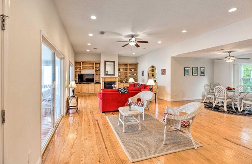 Ocean Springs Casa | Oceanfront Stilt House with Deck on Private Beach!