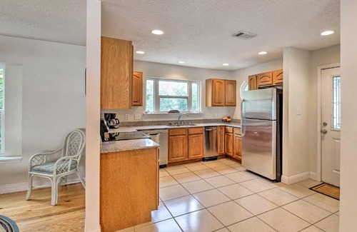 Ocean Springs Casa | Oceanfront Stilt House with Deck on Private Beach!