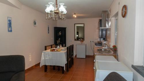 Angra do Heroismo Apartamento | OceanFront Studio - Casa Santo Antonio