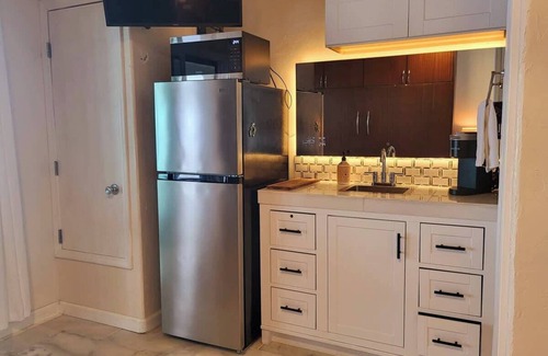 Kapoho Apartamento | Oceanfront studio see whales and dolphins