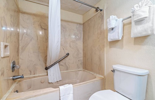 Downtown Myrtle Beach Hotel | Oceanfront Studio - Right on the Boardwalk