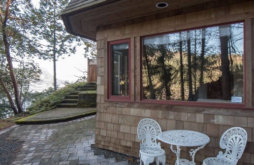 Maple Bay Apartamento | Oceanfront Suite with Hot Tub