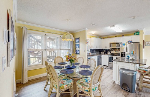Avon Condominio | Oceanfront- Tressa Terrace - Beachfront - Amazing Ocean Views - Large Pool