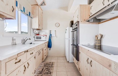 San Simeon Cabaña | Oceanfront Unicorn Cottage - No Comparable Property Around