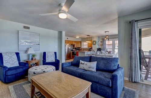 McCutcheon Field Casa | Oceanfront & Sound Views * Pool *