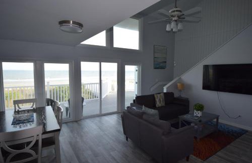 Emerald Isle Casa | Oceanfront vacation property - West