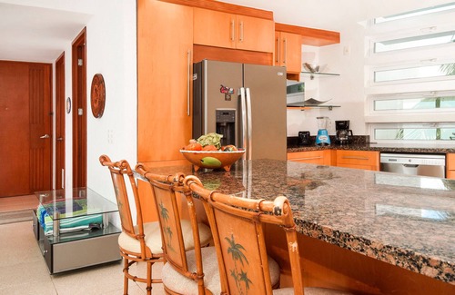 Zona Hotelera Norte Condominio | Oceanfront View in Gorgeous Condo