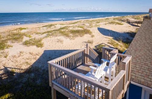 South Nags Head Casa | Oceanfront Views Private Beach Access and Hot Tub