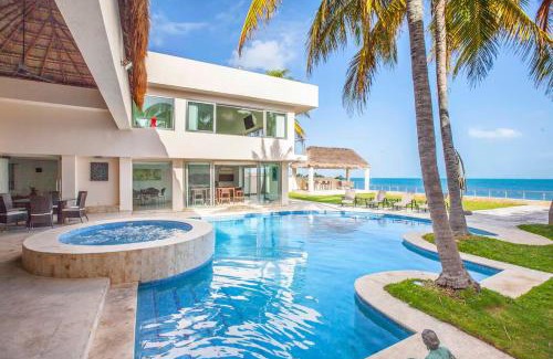 Zona Hotelera Villa | Oceanfront Villa - Private Beach at the Hotel Zone
