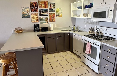 Ualapue Condominio | Oceanfront! Wavecrest Building "A" on the Island of Moloka'i.