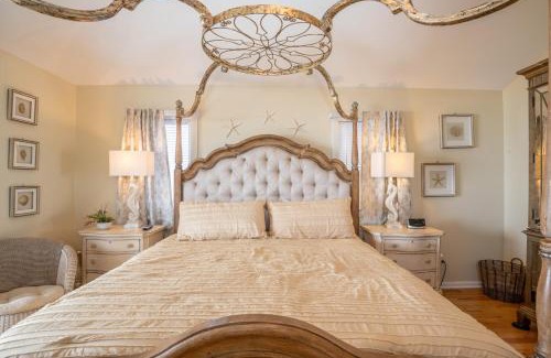 Kure Beach Casa | Oceanfront - Wraparound Porch