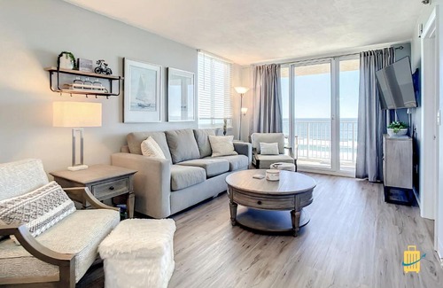 New Smyrna Beach Casa | Oceania Beach Club Superior Beachfront Condos