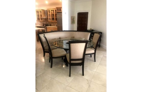 Gambier Casa | Oceanmist Seafront 4 bedroom townhouse with pool