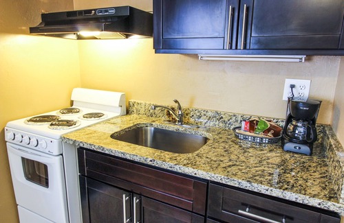 Pompano Beach Hotel | Oceans Beach Resort