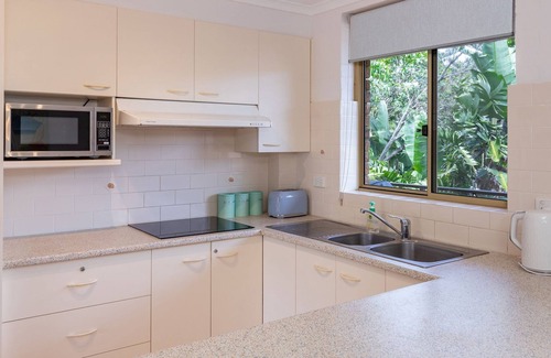 Boomerang Beach Apartamento | Oceanside 007 with beautiful oceans views and your own entertaining space
