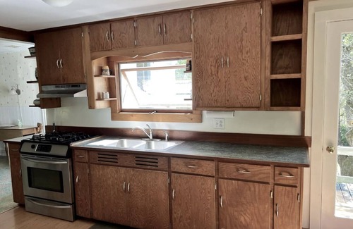 Bass Harbor Casa | Oceanside Bass Harbor Vintage Farmhouse