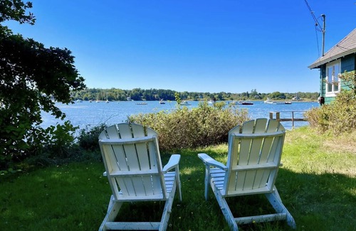 Bass Harbor Casa | Oceanside Bass Harbor Vintage Farmhouse