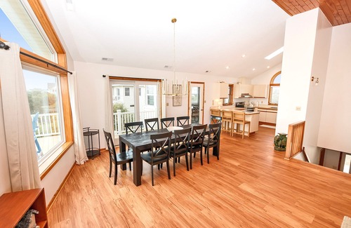 Whalehead Beach Casa | Oceanside, Close to Beach and Shopping! - WW921, Sea 5