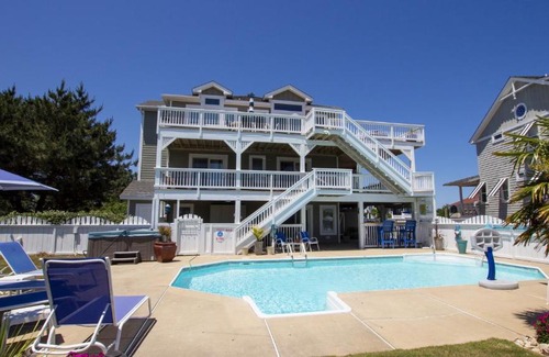 Duck Casa | Oceanside, Close to Beach, Private Pool, Hot Tub, FS1, Duck Chill Inn