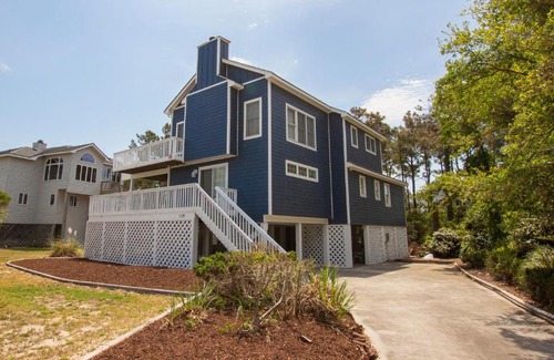 Corolla Light Casa | Oceanside, Close to Beach Access, Close to Shopping, Community Amenities, 717, Captains Quarters