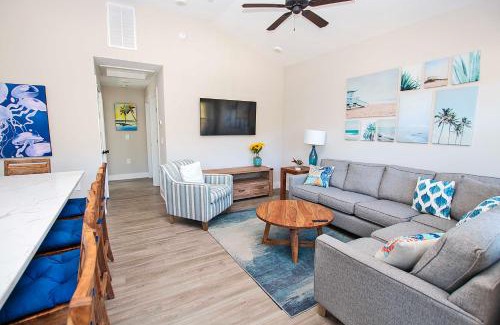 Corolla Light Casa | Oceanside, Comm Pool! Lighthouse Views! Close to beach, BC18B, Oh Whale