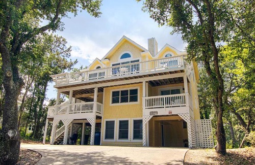 Corolla Light Casa | Oceanside, Community Pools, Community Tennis, Hot Tub, 13, Tree Tops