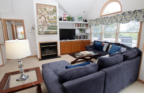 Corolla Light Casa | Oceanside, Community Pools, Community Tennis, Hot Tub, 13, Tree Tops