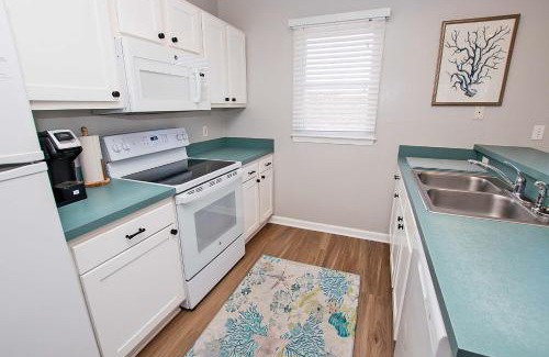 Corolla Light Casa | Oceanside, Community Pools, M24, Sunshine & Tan Lines