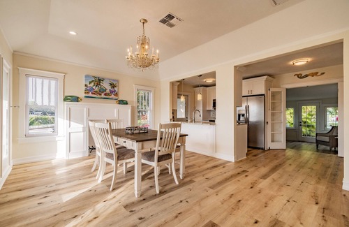 Tarpon Springs Casa | Oceanside Cottage