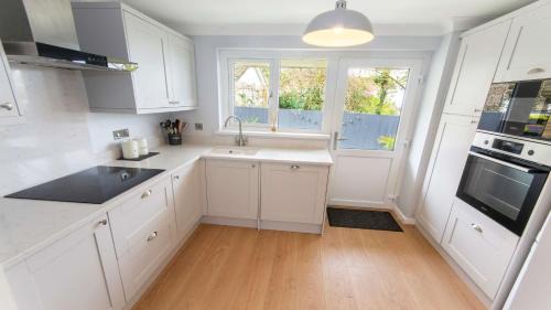 Croyde Casa | Oceanside Croyde, Scandi inspired cottage close to Croyde Beach - Sleeps 6