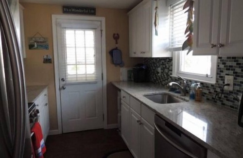 North Beach Haven Casa | Oceanside, Duplex - 1st Flr Unit North Beach Haven, 20th St