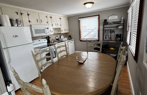Beach Haven Terrace Casa | Oceanside Duplex 7 houses to Ocean Your Beautiful Beach Vacation Awaits