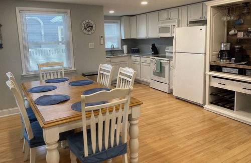North Beach Haven Casa | Oceanside Duplex near BBYC
