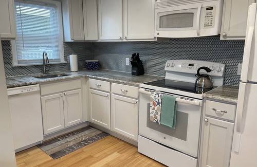 North Beach Haven Casa | Oceanside Duplex near BBYC