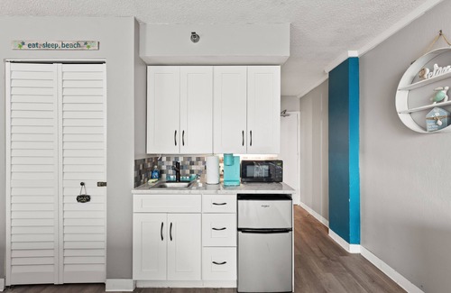 Daytona Beach Apartamento | Oceanside Inn Studios by Brightwild